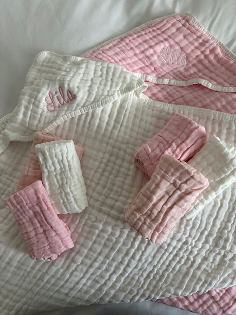 Monogrammed Muslin Hooded Towel Set (2 Towels/6 Cloths
